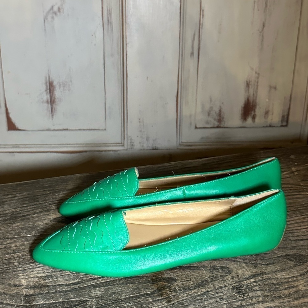 Talbots green leather flats zig zag pointy toes 6M